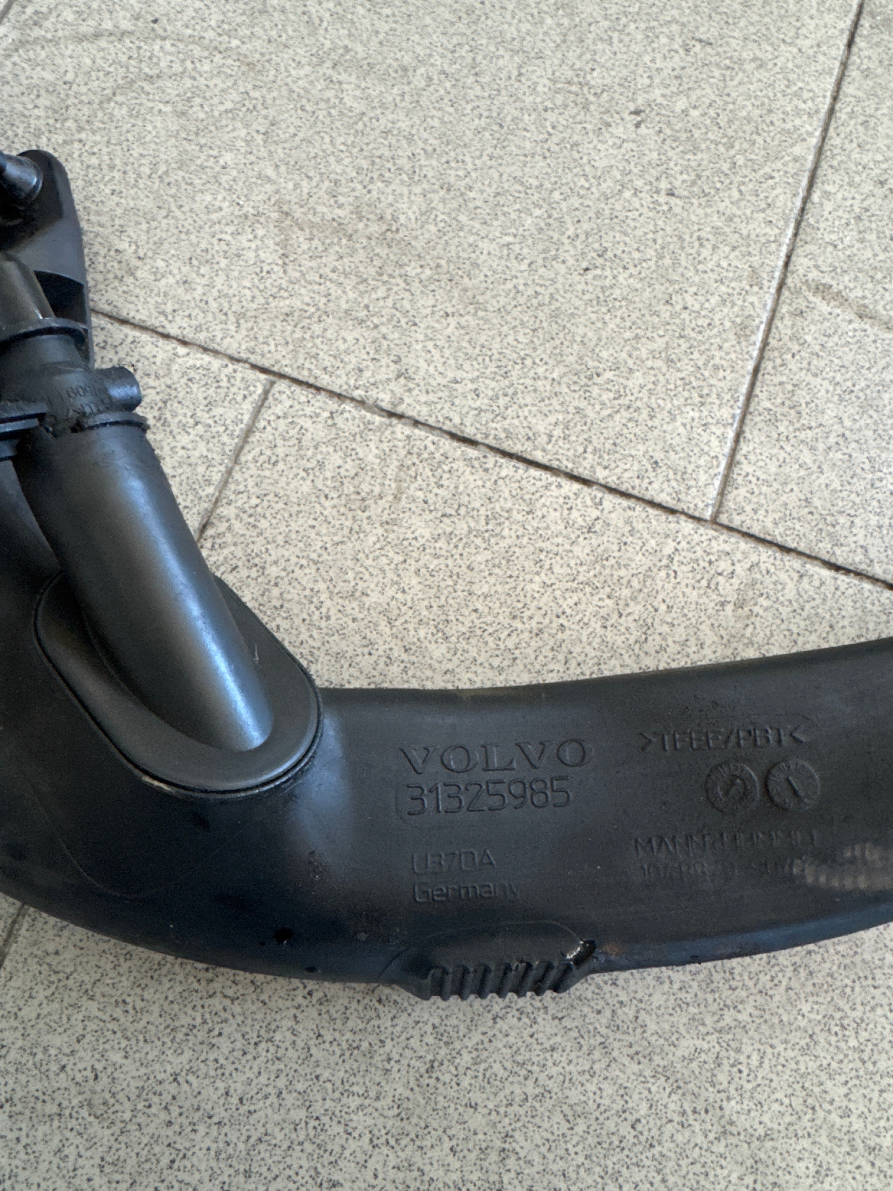 MANICOTTO ARIA FRESCA ORIGINALE USATO VOLVO V40 cod. 31325985