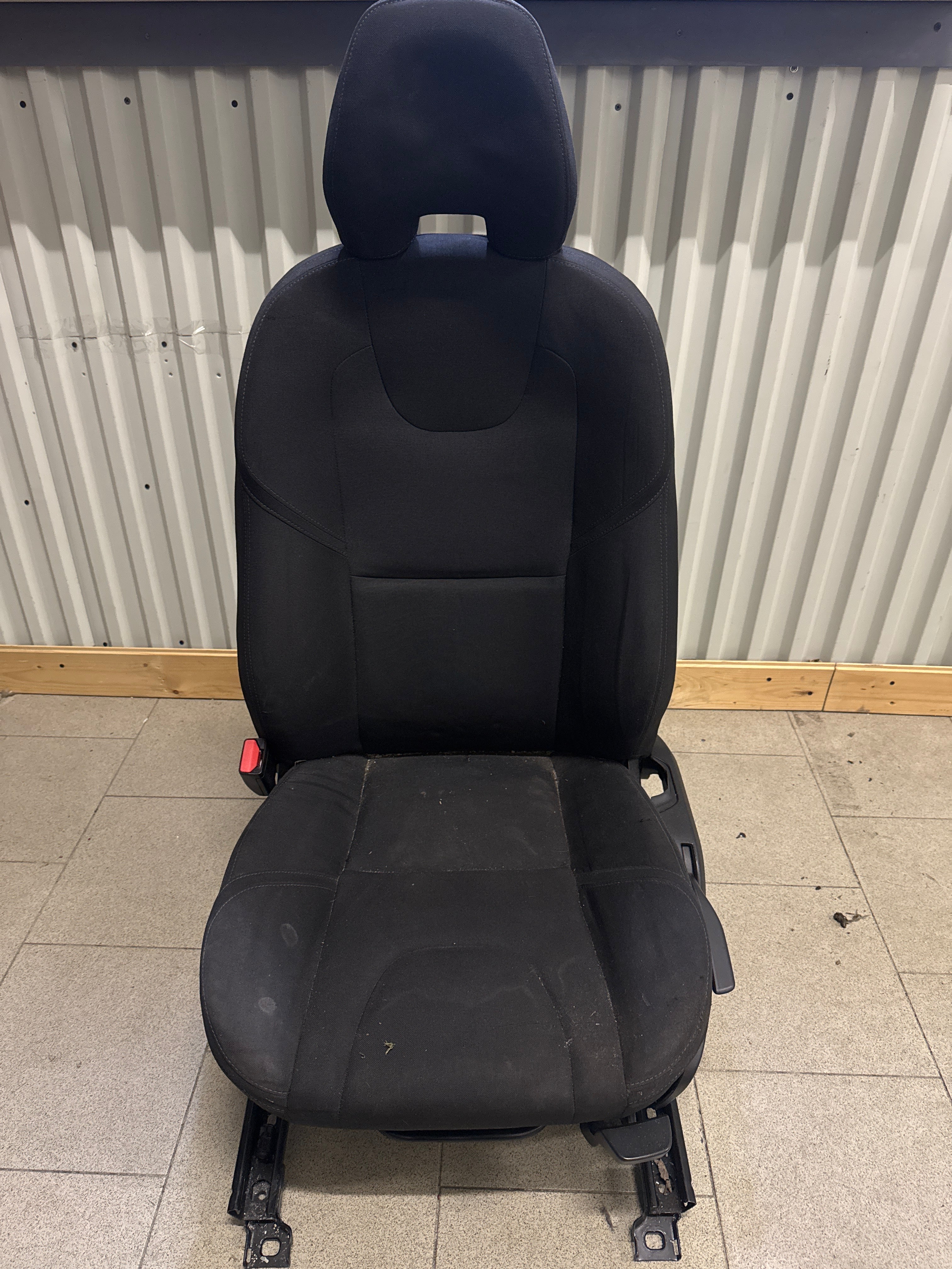 SEDILE ANTERIORE SINISTRO VOLVO V40 CROSS COUNTRY cod. 31292097 - 31292099