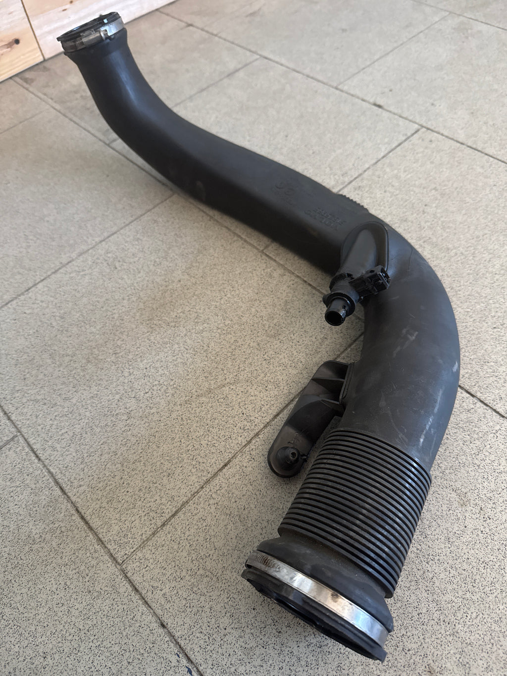 MANICOTTO ARIA FRESCA ORIGINALE USATO VOLVO V40 cod. 31325985