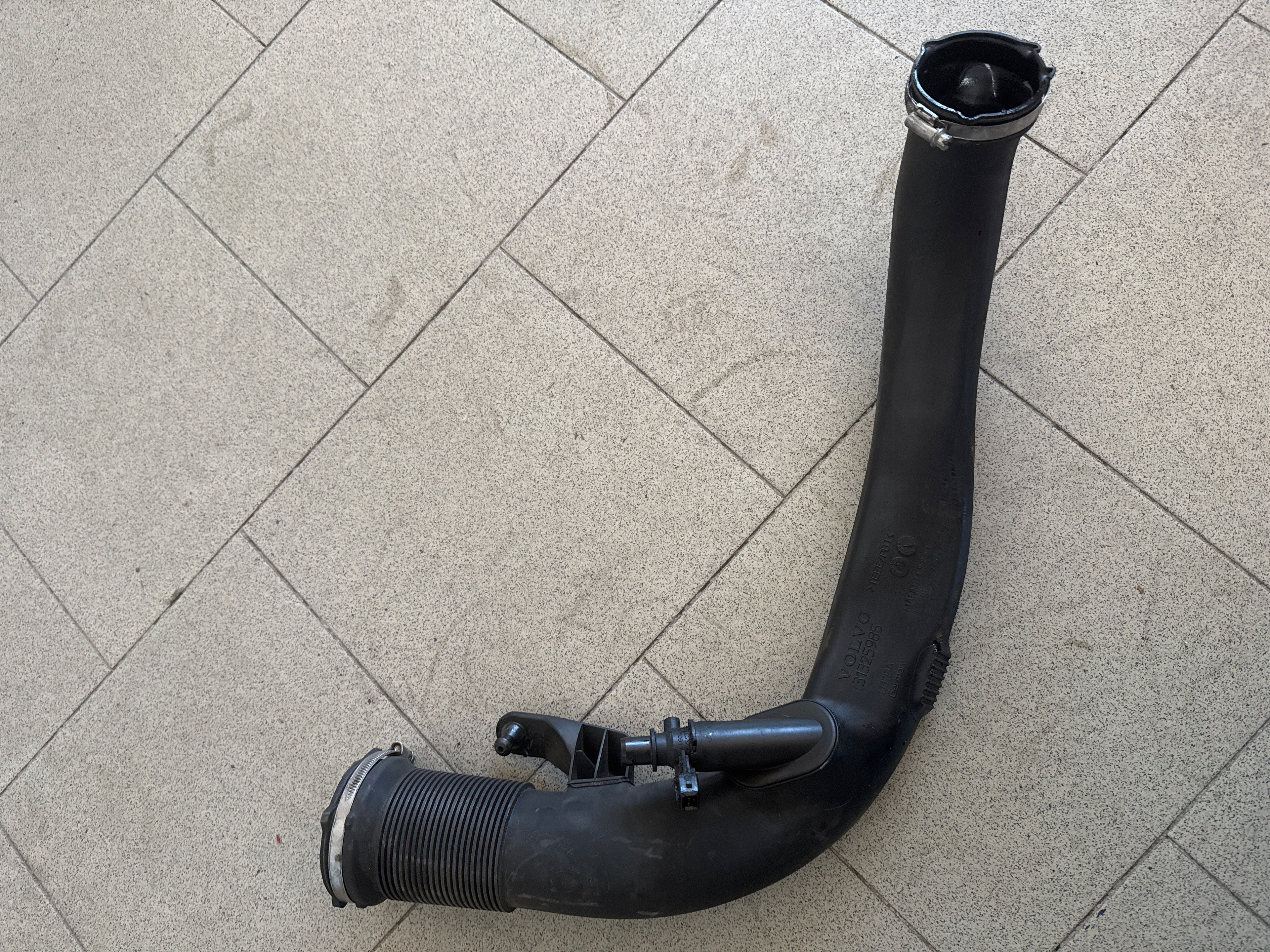 MANICOTTO ARIA FRESCA ORIGINALE USATO VOLVO V40 cod. 31325985