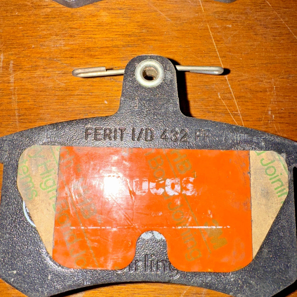 KIT PASTIGLIE FRENI POSTERIORI ORIGINALI FIAT CROMA / LANCIA THEMA COD. 9945629