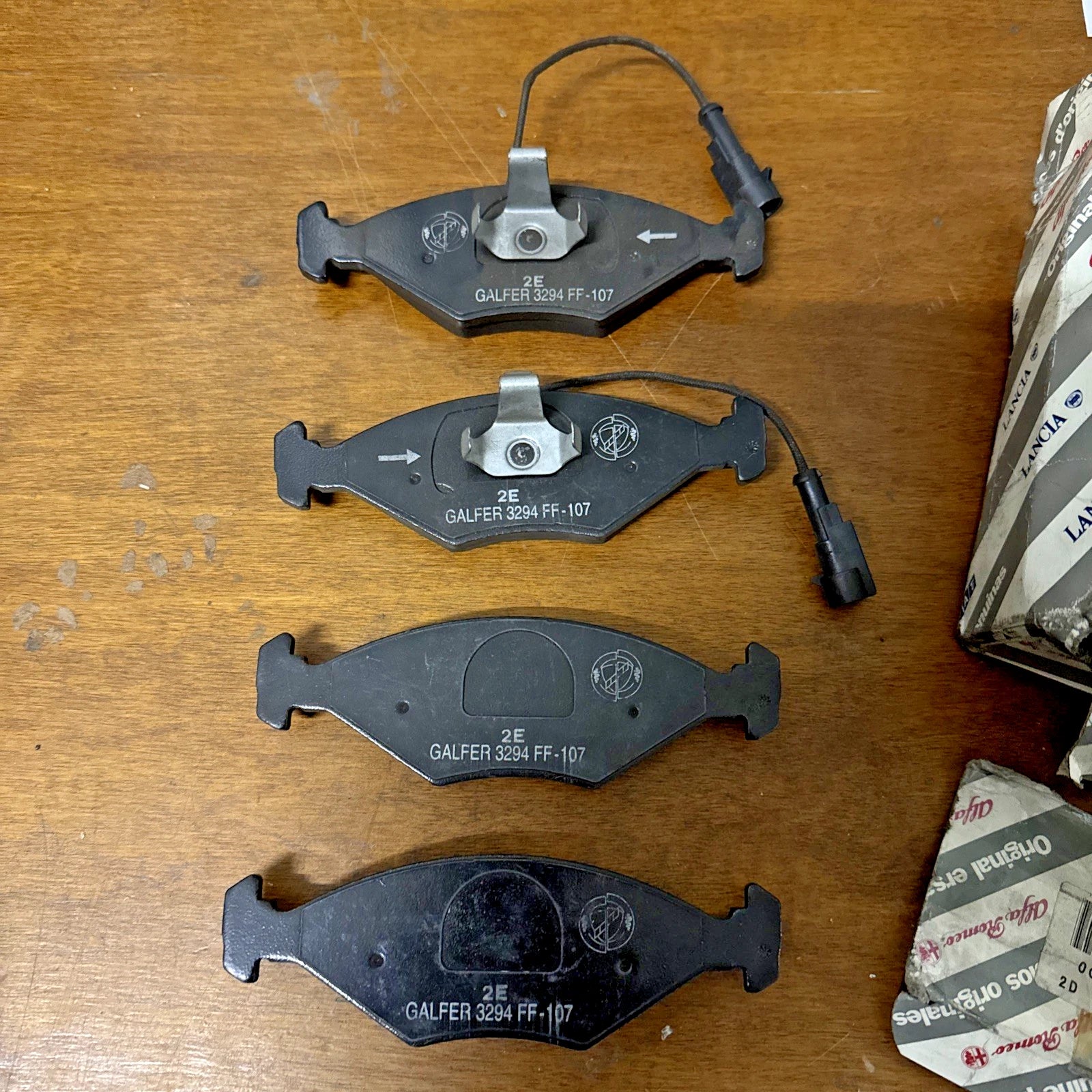 KIT PASTIGLIA FRENOANTERIORE ORIGINALE FIAT BARCHETTA (183_) COD. 9949048