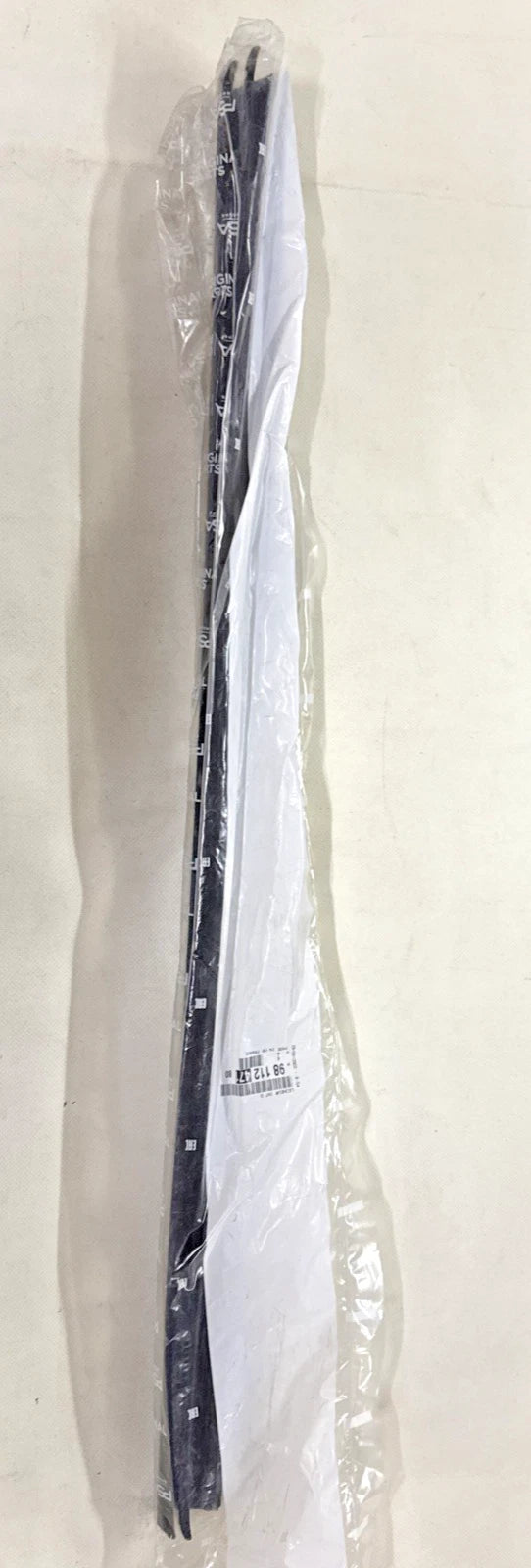 RASCHIAVETRO INTERNO PORTA ANTERIORE DESTRA CITROEN C5 AIRCROSS COD. 9811247180