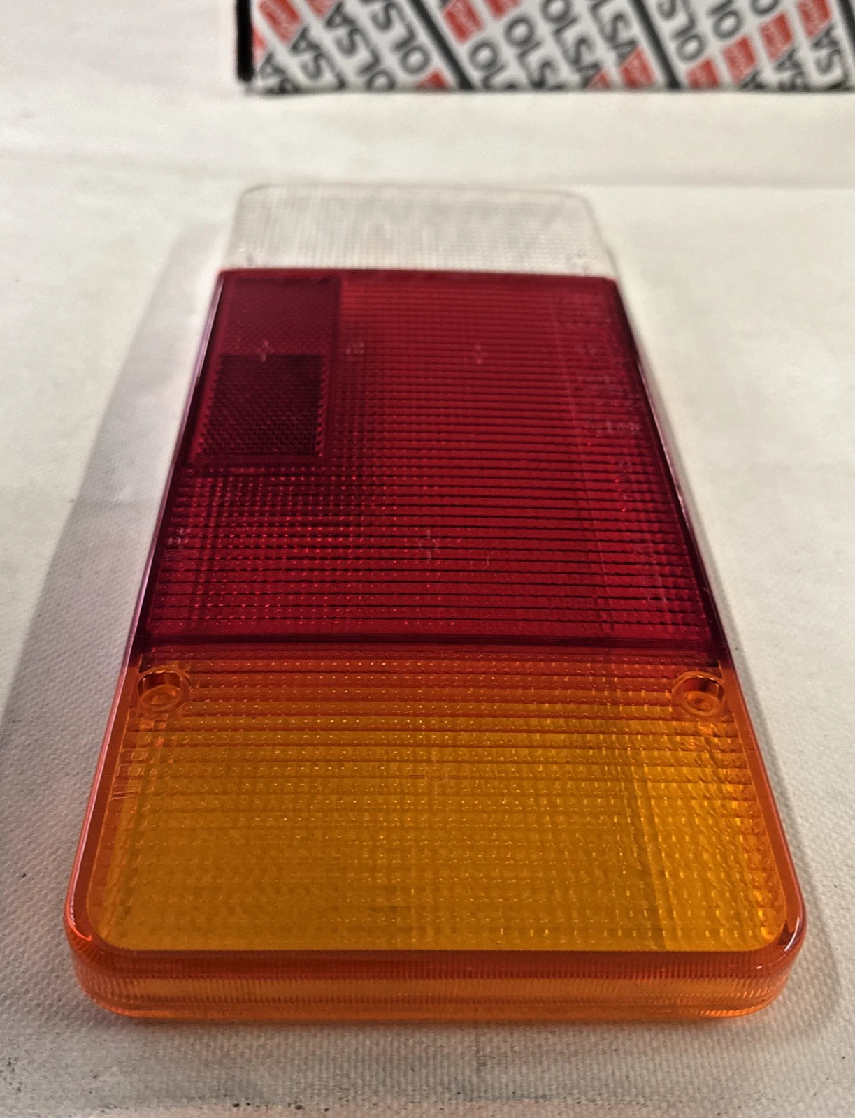TRASPARENTE DEL FANALE POSTERIORE DESTRO IVECO DAILY 35 C 12 COD. 42471137