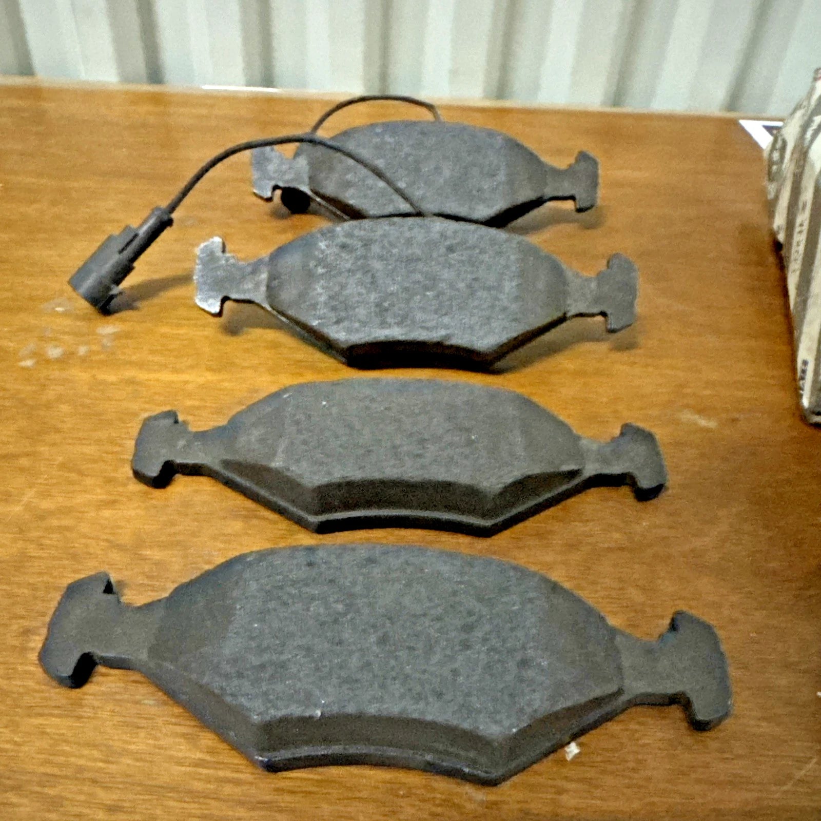 KIT PASTIGLIA FRENOANTERIORE ORIGINALE FIAT BARCHETTA (183_) COD. 9949048